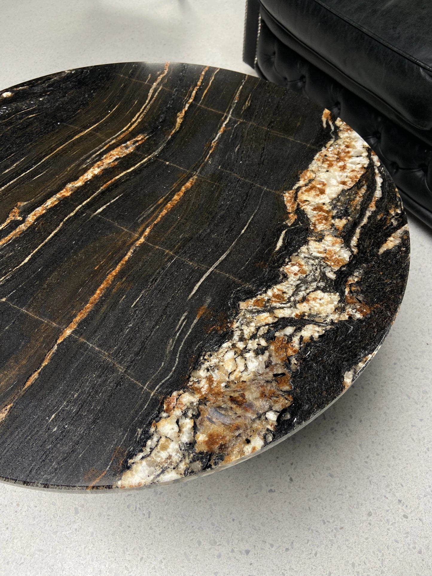 Kwartsiet Black Taurus - Rond Tafelblad ø70cm